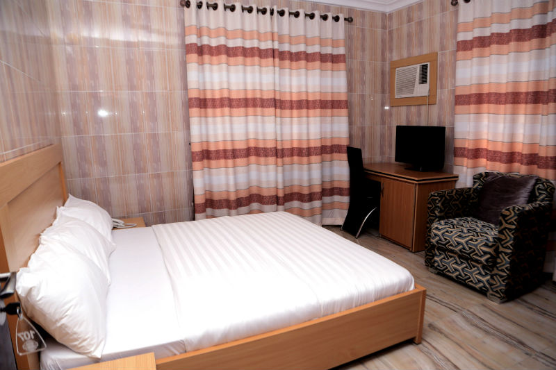 Dilida Guest Suites-Standard Deluxe Room